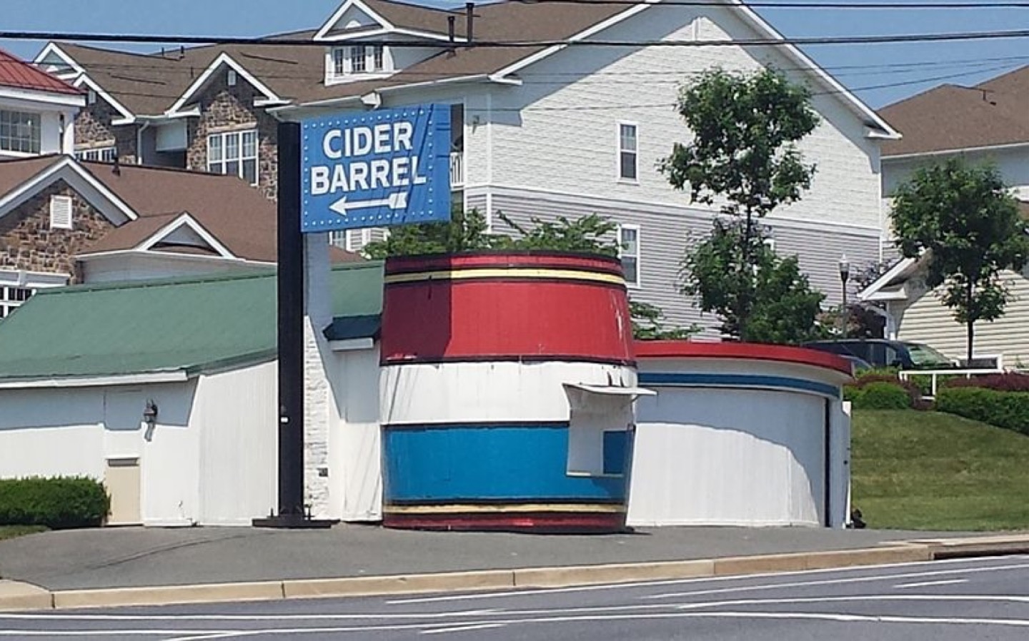 Baker starts Kickstarter to reopen Germantown landmark, Cider Barrel